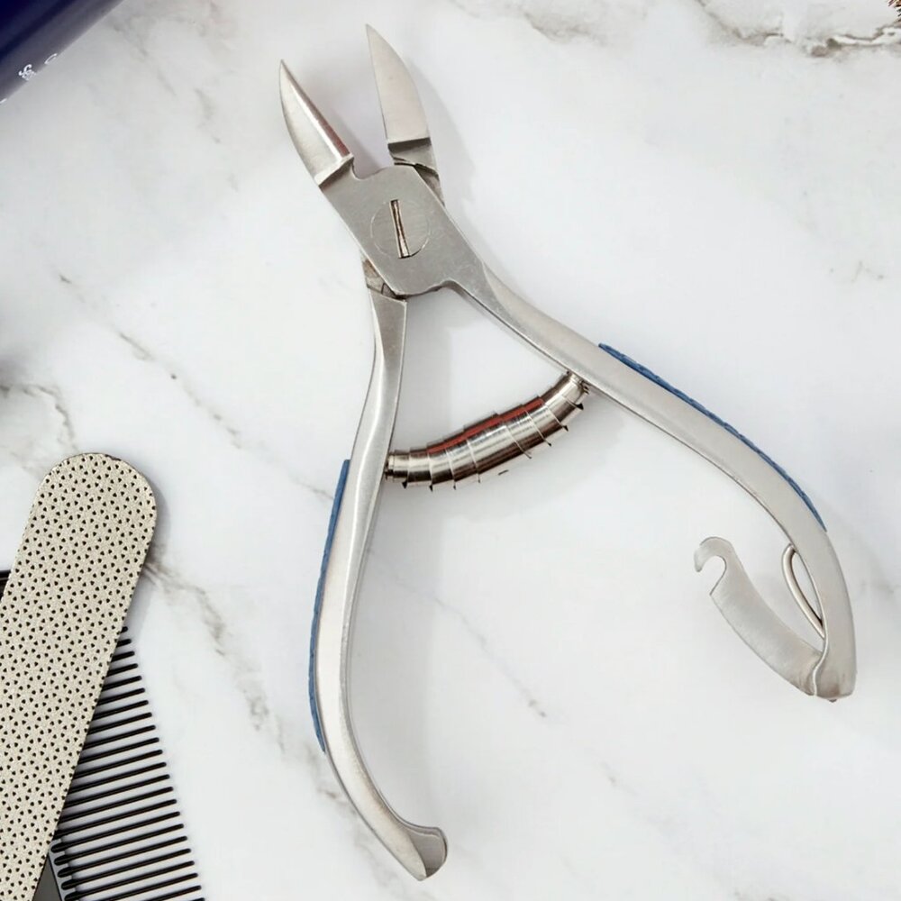 EQUATE Men's Comfort Grip Toenail Nipper with Safety Lock